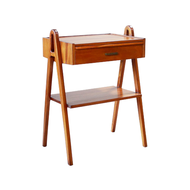 Flipping Out Table - Dot & Bo