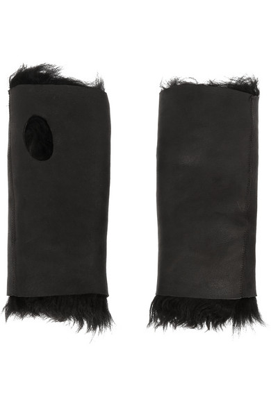 Karl Donoghue&nbsp;|&nbsp;Fingerless shearling gloves&nbsp;|&nbsp;NET-A-PORTER.COM
