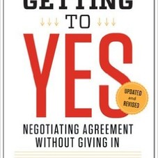 Getting to Yes: Negotiating Agreement Without Giving In: Roger Fisher, William L. Ury, Bruce Patton: 9780143118756: Amazon.com: Books