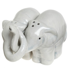 Trunks Full of Taste Shaker Set | Mod Retro Vintage Kitchen | ModCloth.com