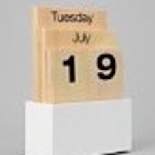 Wood Shuffle Desktop Calendar - Urban Outfitters