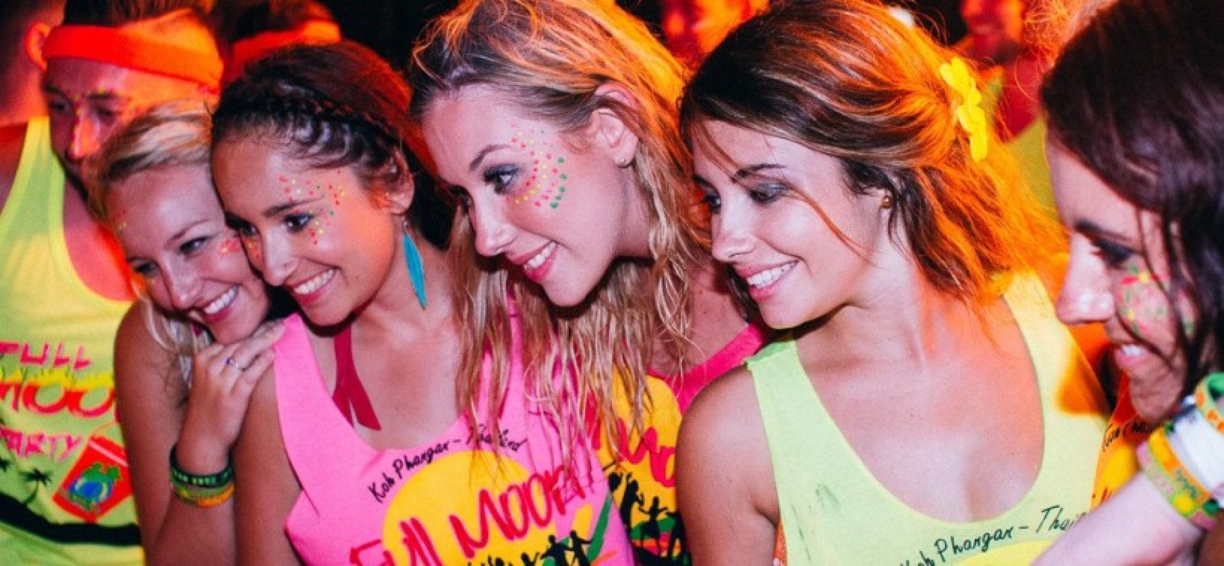    Travelling to Thailand for Full Moon Party | OUI Share  