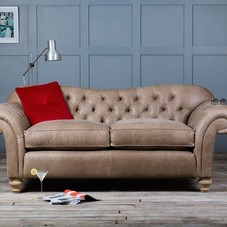 How to Find a Perfect Chesterfield Sofa for your Living Room | Yudas!