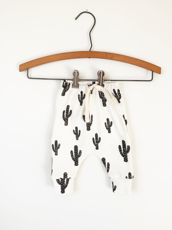 baby leggings // Organic baby leggings in cactus by LolaandStella