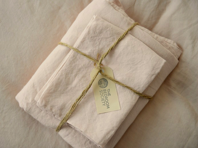 QUEEN Ultra luxurious 100% pure French linen sheet set in Blush