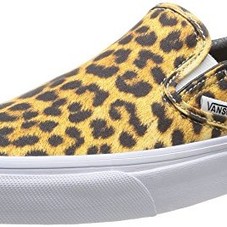 Amazon.com: Vans Unisex Classic Slip-On Digi Leopard Sneakers blktrwht M3.5 W5: Shoes