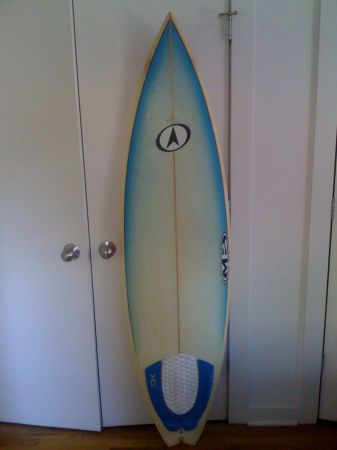 Surfboard Byrne 6'2