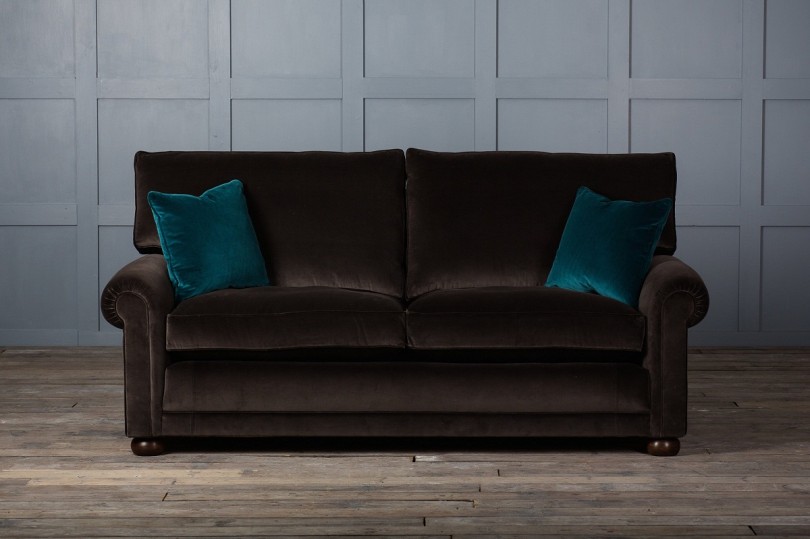 Fabric Chesterfield Sofas-Evaluating Common Material Choices | Homes of San Angelo.com