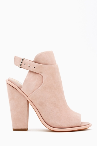 Niven Sandal  in  Shoes at Nasty Gal