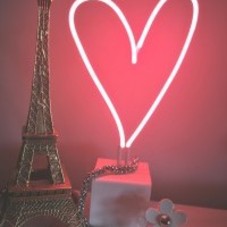 That Neon Sign - A DYING ART BEING BROUGHT BACK TO LIFE