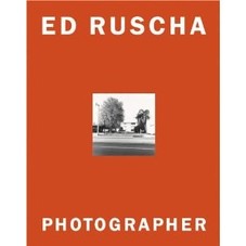 Amazon.com: ED RUSCHA: PHOTOGRAPHER (9783865212061): Margit Rowell, Ed Ruscha: Books