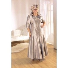 Dresses For Mother Of The Bride At Fashionable Collections | Fashion Weeks Spring