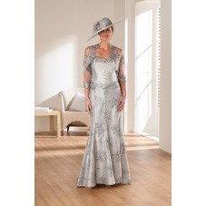 Plan Your Wedding In Different Way With Ultimate Costumes