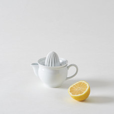 Azmaya White Porcelain Citrus Juicer : MARCH